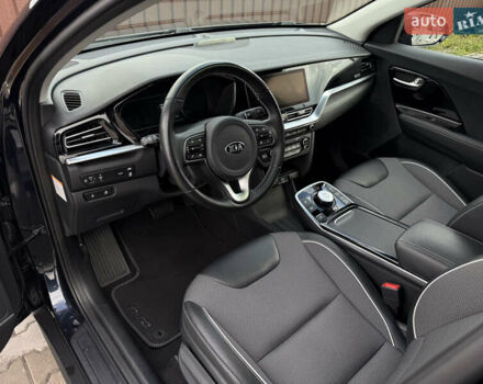 Синий Киа Niro, объемом двигателя 0 л и пробегом 149 тыс. км за 19700 $, фото 15 на Automoto.ua
