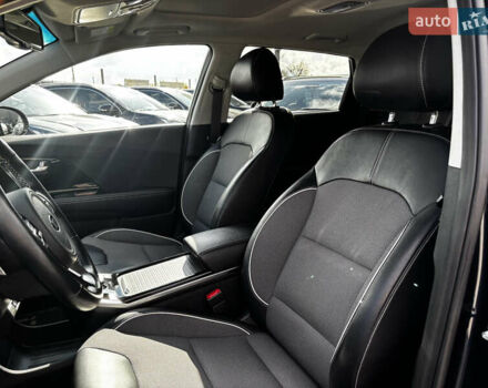 Синий Киа Niro, объемом двигателя 0 л и пробегом 110 тыс. км за 21650 $, фото 14 на Automoto.ua