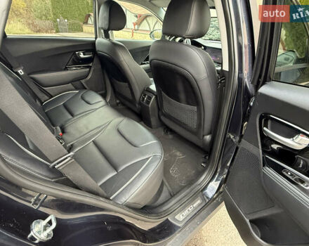 Синій Кіа Niro, об'ємом двигуна 0 л та пробігом 136 тис. км за 19350 $, фото 58 на Automoto.ua