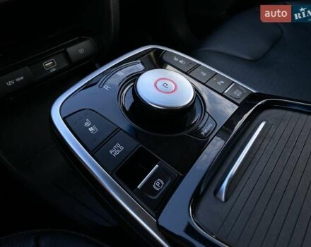 Синий Киа Niro, объемом двигателя 0 л и пробегом 70 тыс. км за 23200 $, фото 5 на Automoto.ua