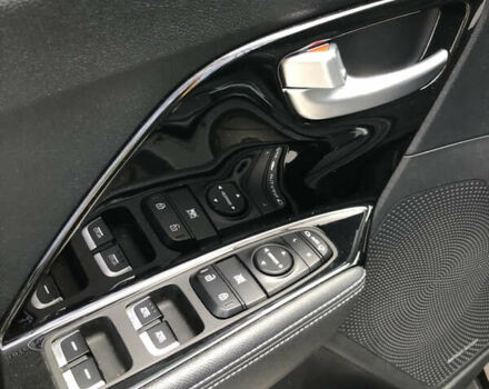 Синій Кіа Niro, об'ємом двигуна 0 л та пробігом 85 тис. км за 21850 $, фото 31 на Automoto.ua