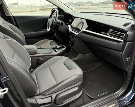 Синий Киа Niro, объемом двигателя 0 л и пробегом 55 тыс. км за 22600 $, фото 33 на Automoto.ua