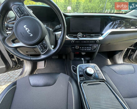 Синій Кіа Niro, об'ємом двигуна 0 л та пробігом 79 тис. км за 20990 $, фото 3 на Automoto.ua