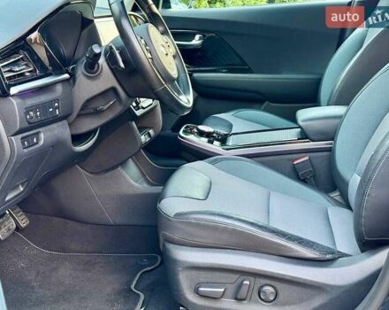 Синій Кіа Niro, об'ємом двигуна 0 л та пробігом 69 тис. км за 19999 $, фото 13 на Automoto.ua