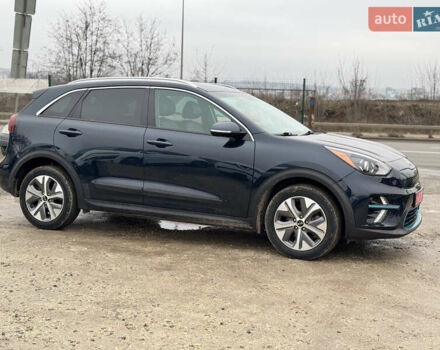 Синій Кіа Niro, об'ємом двигуна 0 л та пробігом 67 тис. км за 19000 $, фото 9 на Automoto.ua