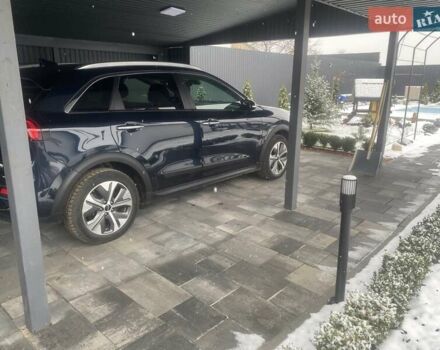 Синій Кіа Niro, об'ємом двигуна 0 л та пробігом 99 тис. км за 19000 $, фото 1 на Automoto.ua