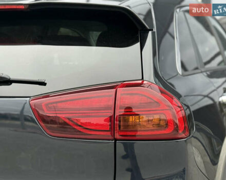 Синій Кіа Niro, об'ємом двигуна 0 л та пробігом 124 тис. км за 19950 $, фото 22 на Automoto.ua
