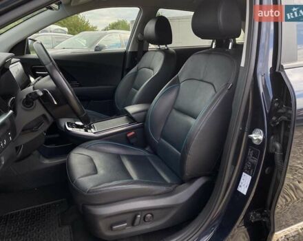 Синий Киа Niro, объемом двигателя 0 л и пробегом 70 тыс. км за 23200 $, фото 28 на Automoto.ua