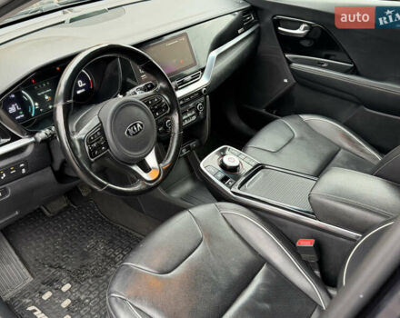 Синій Кіа Niro, об'ємом двигуна 0 л та пробігом 159 тис. км за 18499 $, фото 21 на Automoto.ua