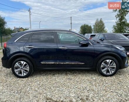 Синий Киа Niro, объемом двигателя 0 л и пробегом 70 тыс. км за 23200 $, фото 13 на Automoto.ua