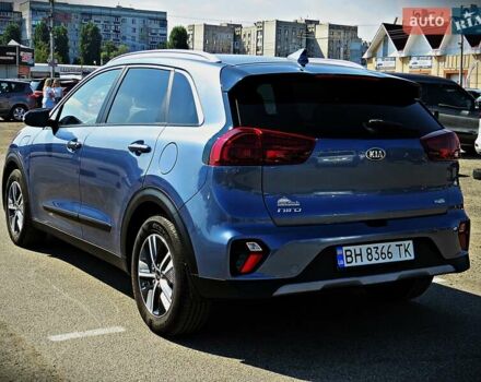 Синий Киа Niro, объемом двигателя 1.58 л и пробегом 35 тыс. км за 23900 $, фото 3 на Automoto.ua