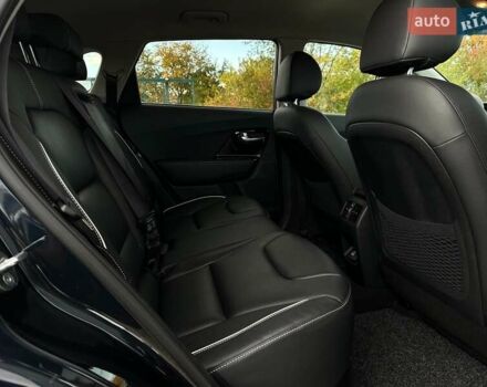 Синій Кіа Niro, об'ємом двигуна 0 л та пробігом 62 тис. км за 24600 $, фото 84 на Automoto.ua