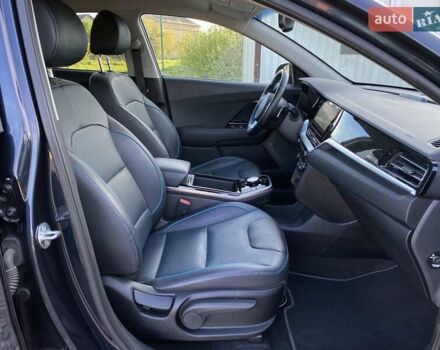 Синий Киа Niro, объемом двигателя 0 л и пробегом 123 тыс. км за 20600 $, фото 75 на Automoto.ua