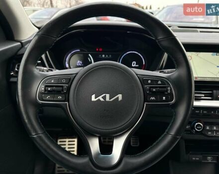 Синій Кіа Niro, об'ємом двигуна 0 л та пробігом 71 тис. км за 24900 $, фото 44 на Automoto.ua