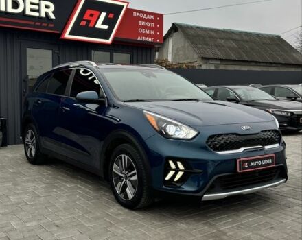 Синий Киа Niro, объемом двигателя 1.6 л и пробегом 68 тыс. км за 19500 $, фото 1 на Automoto.ua