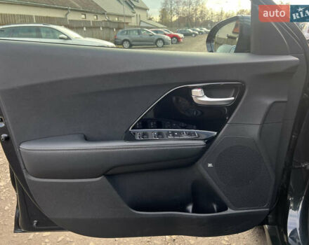 Синий Киа Niro, объемом двигателя 0 л и пробегом 77 тыс. км за 21606 $, фото 33 на Automoto.ua