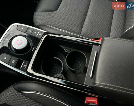 Синий Киа Niro, объемом двигателя 0 л и пробегом 77 тыс. км за 21606 $, фото 61 на Automoto.ua