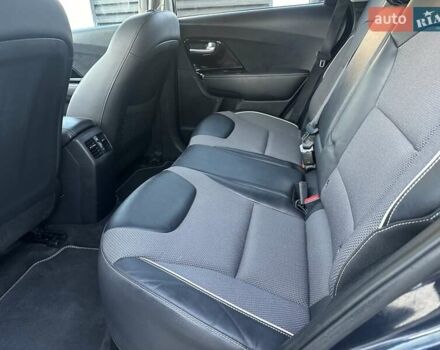 Синий Киа Niro, объемом двигателя 0 л и пробегом 137 тыс. км за 19499 $, фото 67 на Automoto.ua