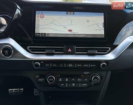 Синий Киа Niro, объемом двигателя 0 л и пробегом 75 тыс. км за 23200 $, фото 50 на Automoto.ua