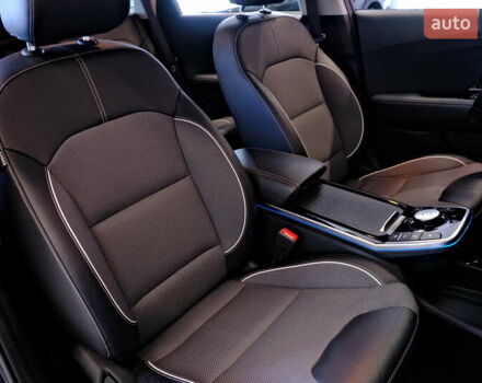 Синий Киа Niro, объемом двигателя 0 л и пробегом 97 тыс. км за 22500 $, фото 50 на Automoto.ua