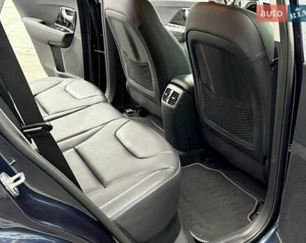Синий Киа Niro, объемом двигателя 0 л и пробегом 130 тыс. км за 19037 $, фото 30 на Automoto.ua