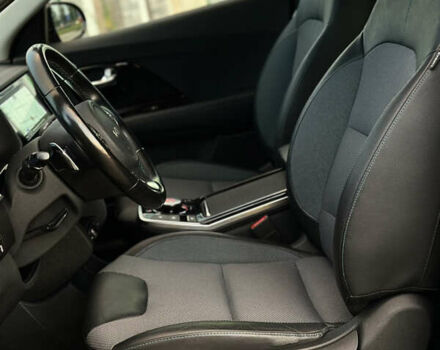 Синий Киа Niro, объемом двигателя 0 л и пробегом 108 тыс. км за 19400 $, фото 33 на Automoto.ua