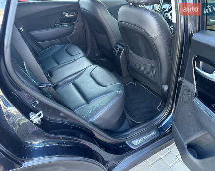 Синий Киа Niro, объемом двигателя 0 л и пробегом 95 тыс. км за 21100 $, фото 24 на Automoto.ua