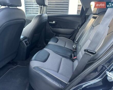 Синий Киа Niro, объемом двигателя 0 л и пробегом 137 тыс. км за 19499 $, фото 69 на Automoto.ua
