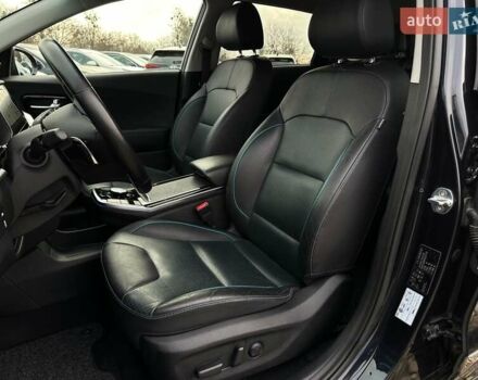 Синій Кіа Niro, об'ємом двигуна 0 л та пробігом 71 тис. км за 24900 $, фото 35 на Automoto.ua