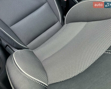 Синий Киа Niro, объемом двигателя 0 л и пробегом 77 тыс. км за 21606 $, фото 32 на Automoto.ua