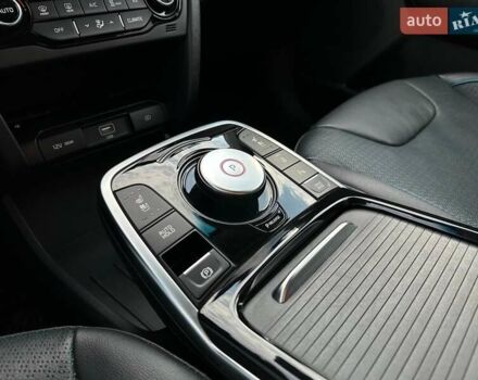 Синий Киа Niro, объемом двигателя 0 л и пробегом 75 тыс. км за 23200 $, фото 58 на Automoto.ua