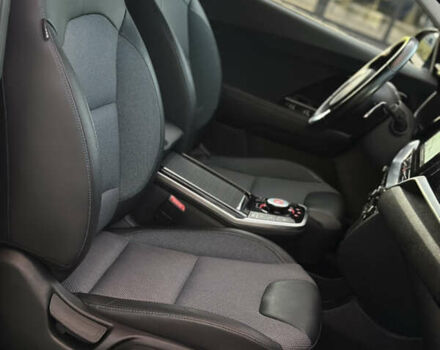 Синий Киа Niro, объемом двигателя 0 л и пробегом 108 тыс. км за 19400 $, фото 52 на Automoto.ua
