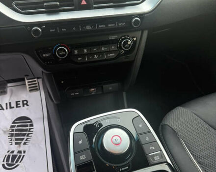 Синій Кіа Niro, об'ємом двигуна 0 л та пробігом 47 тис. км за 24400 $, фото 13 на Automoto.ua