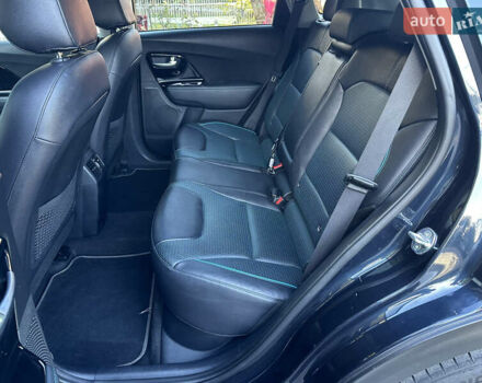 Синий Киа Niro, объемом двигателя 0 л и пробегом 95 тыс. км за 21100 $, фото 43 на Automoto.ua