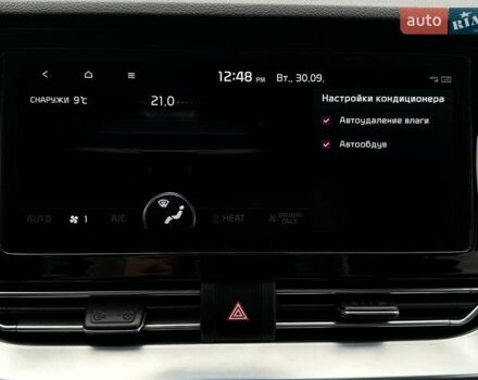 Синій Кіа Niro, об'ємом двигуна 0 л та пробігом 65 тис. км за 23200 $, фото 66 на Automoto.ua