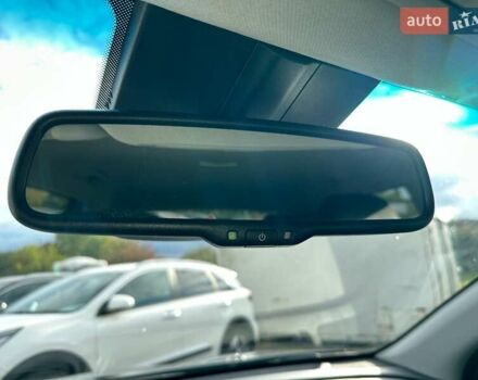 Синій Кіа Niro, об'ємом двигуна 0 л та пробігом 75 тис. км за 23200 $, фото 49 на Automoto.ua