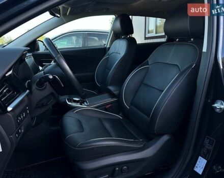 Синий Киа Niro, объемом двигателя 0 л и пробегом 53 тыс. км за 24900 $, фото 41 на Automoto.ua