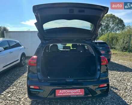 Синий Киа Niro, объемом двигателя 0 л и пробегом 53 тыс. км за 24900 $, фото 90 на Automoto.ua