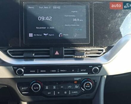 Синий Киа Niro, объемом двигателя 1.58 л и пробегом 98 тыс. км за 21500 $, фото 1 на Automoto.ua