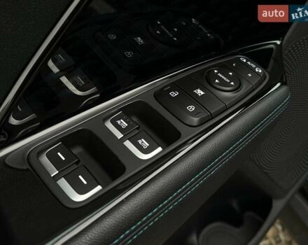 Синій Кіа Niro, об'ємом двигуна 0 л та пробігом 71 тис. км за 24900 $, фото 4 на Automoto.ua