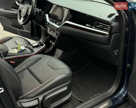 Синий Киа Niro, объемом двигателя 0 л и пробегом 130 тыс. км за 19037 $, фото 23 на Automoto.ua