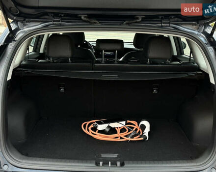 Синій Кіа Niro, об'ємом двигуна 0 л та пробігом 44 тис. км за 22700 $, фото 27 на Automoto.ua