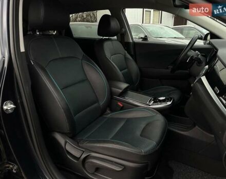 Синій Кіа Niro, об'ємом двигуна 0 л та пробігом 71 тис. км за 24900 $, фото 92 на Automoto.ua