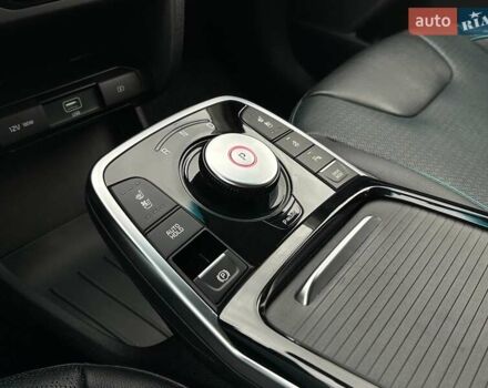 Синій Кіа Niro, об'ємом двигуна 0 л та пробігом 71 тис. км за 24900 $, фото 68 на Automoto.ua