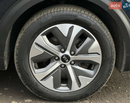 Синий Киа Niro, объемом двигателя 0 л и пробегом 77 тыс. км за 21606 $, фото 24 на Automoto.ua