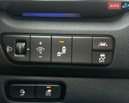 Синій Кіа Niro, об'ємом двигуна 0 л та пробігом 75 тис. км за 23200 $, фото 33 на Automoto.ua