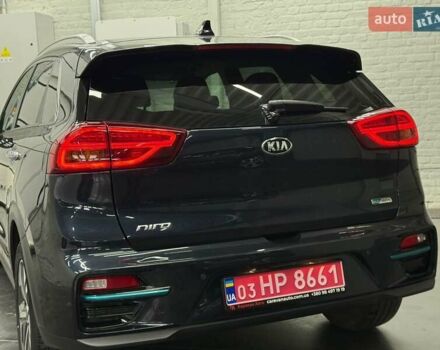 Синий Киа Niro, объемом двигателя 0 л и пробегом 130 тыс. км за 19037 $, фото 4 на Automoto.ua