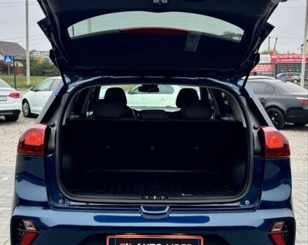 Синий Киа Niro, объемом двигателя 1.6 л и пробегом 68 тыс. км за 19500 $, фото 5 на Automoto.ua