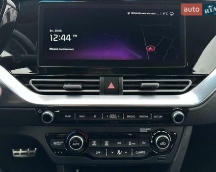Синій Кіа Niro, об'ємом двигуна 0 л та пробігом 65 тис. км за 23200 $, фото 62 на Automoto.ua