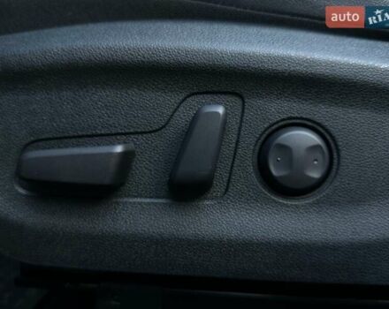 Синий Киа Niro, объемом двигателя 0 л и пробегом 53 тыс. км за 24900 $, фото 12 на Automoto.ua